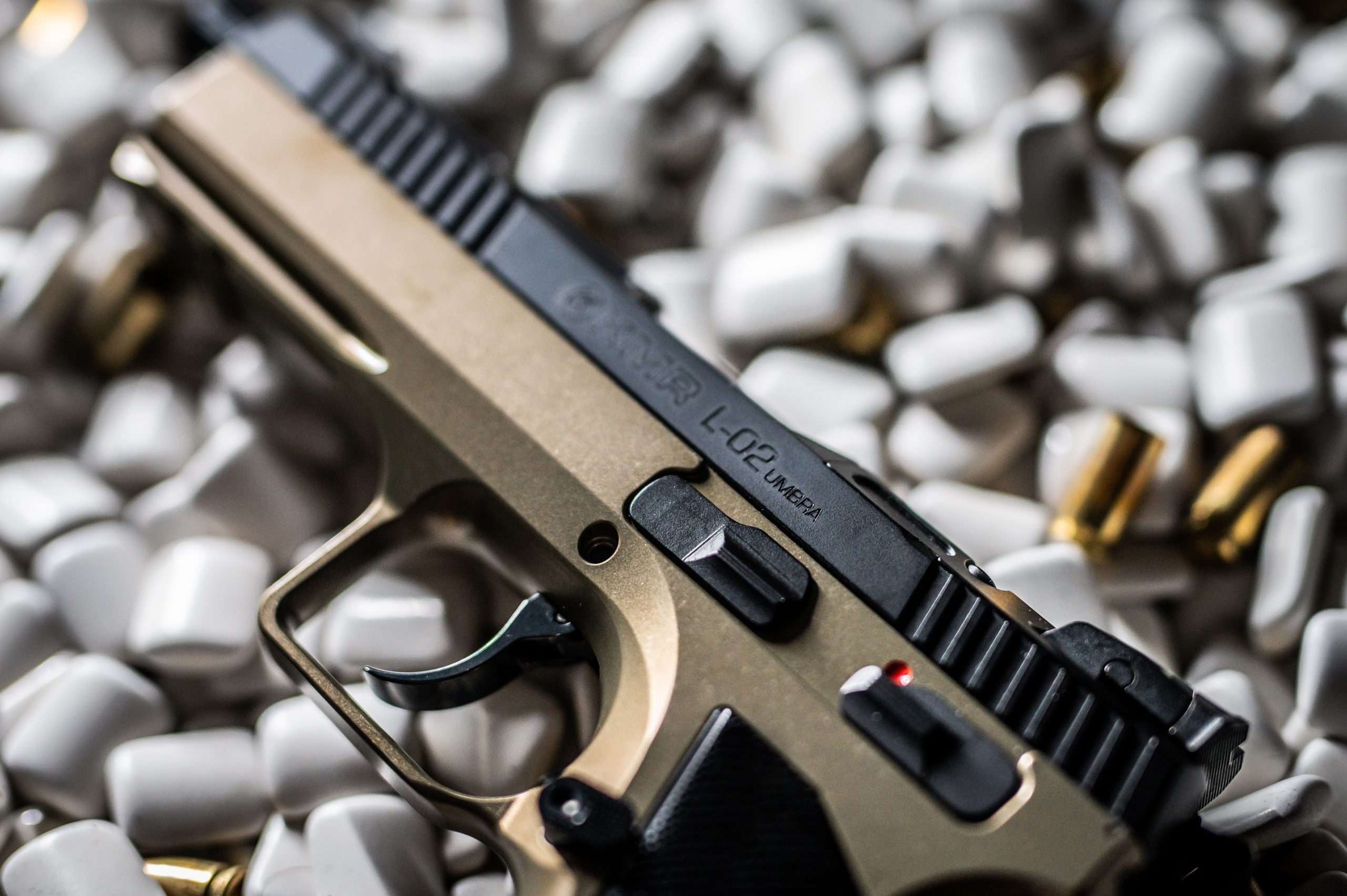 KMR L-02 UMBRA_04 KMR L-02 UMBRA