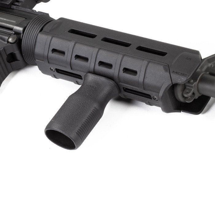 409. Magpul - MOE® M-LOK® Hand Guard for AR15M4 - Carbine-Length - Black - MAG424-BLK - 101231 (3)